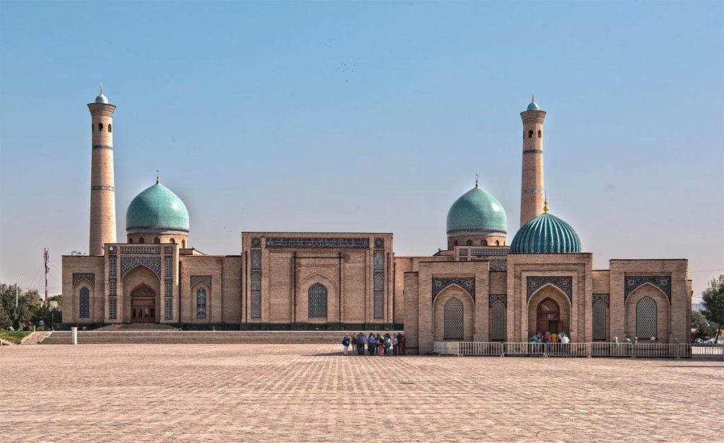 umroh plus uzbekistan