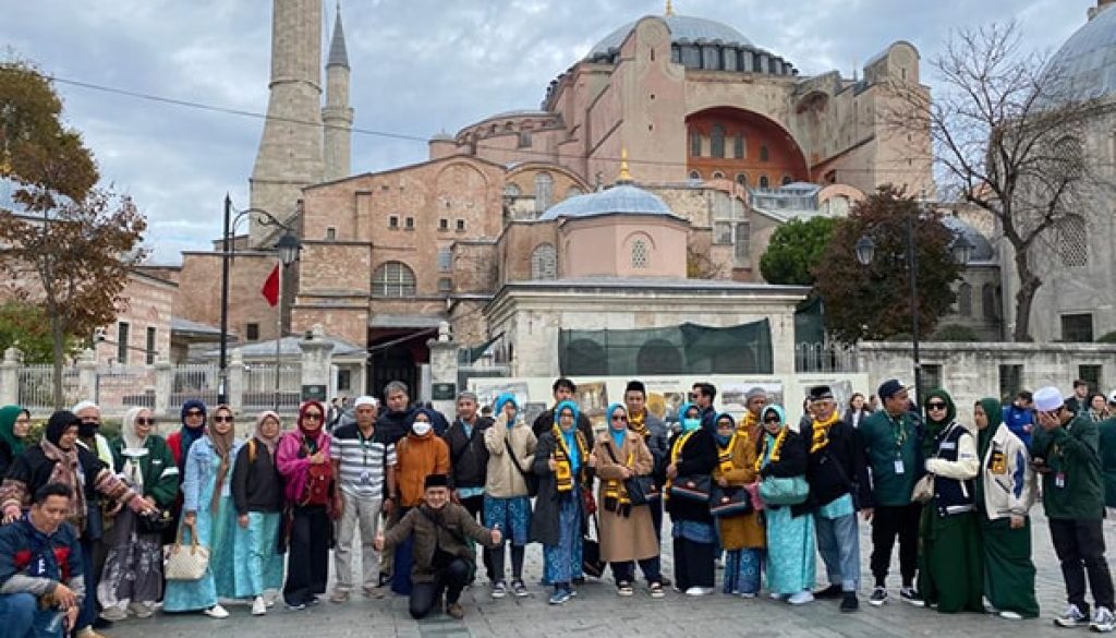 Umroh plus turki